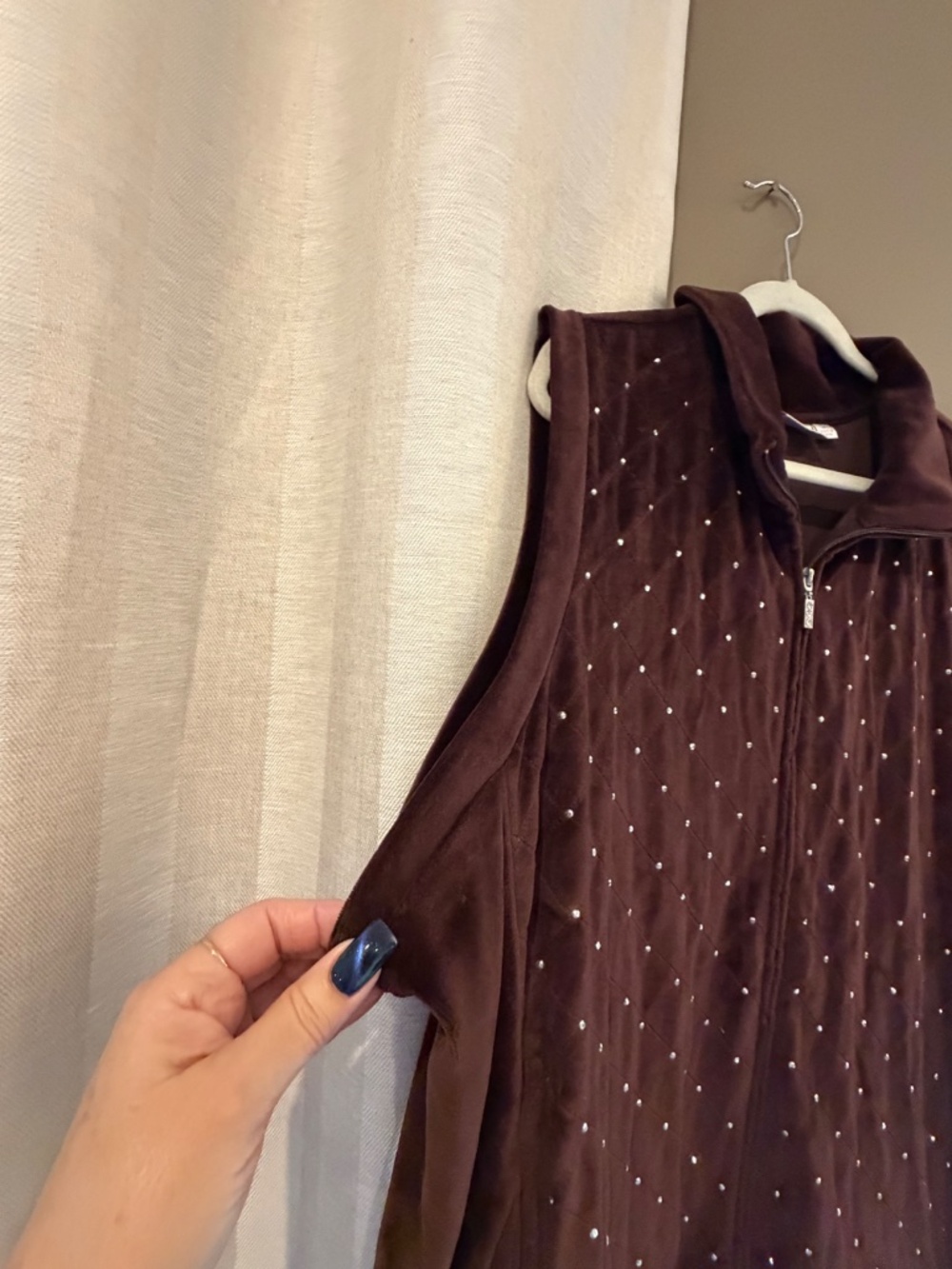 Quacker Factory Brown Velour Quilted Rhinestone Zip Up Vest Sleeveless, Size 3X - Picture 8 of 13